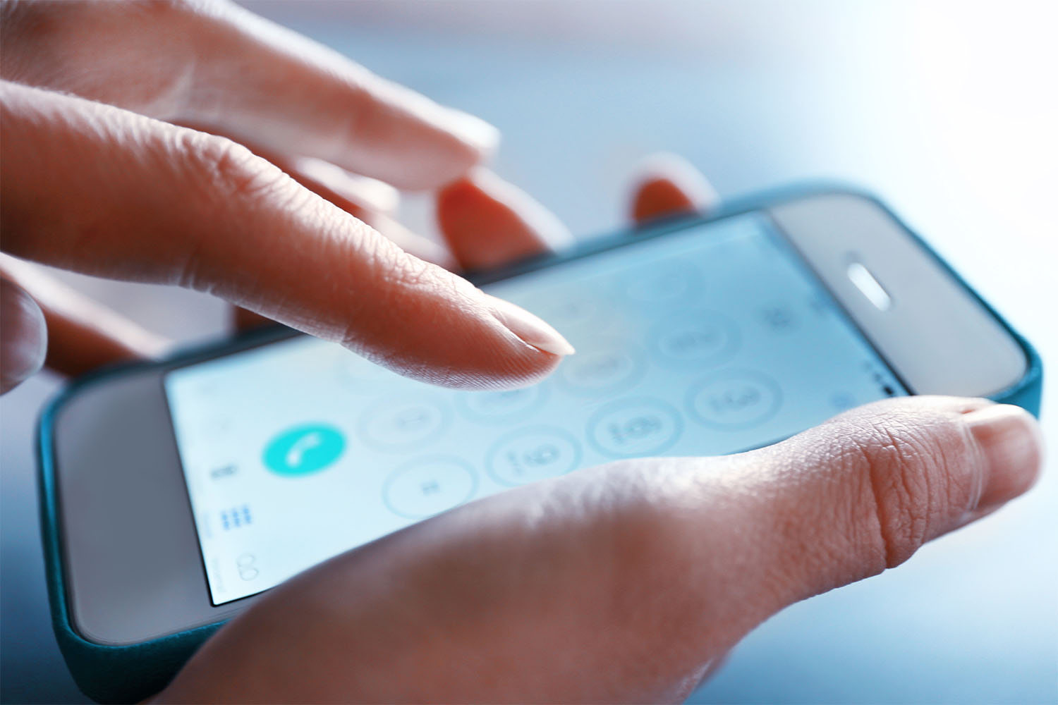How To Get a New Phone Number and Keep Your Old One Burner